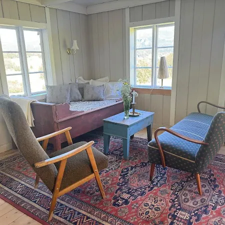 Magdastu Pa Romstad Gard