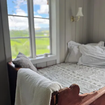 Feriehus Magdastu På Romstad Gård Hoylandet