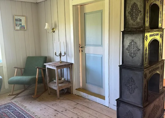 Сasa de vacaciones Magdastu Pa Romstad Gard Hoylandet